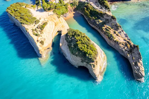 Ghid Corfu — Canal d'Amour — Sidari