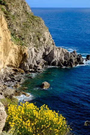 Sorgeto Bay — sejur charter Ischia, Italia