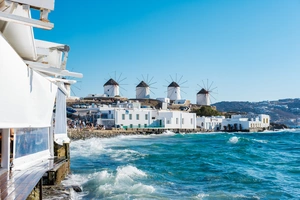 Morile de vânt din Chora — sejur charter Mykonos