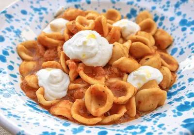 Orecchiette cu cime di rapa — sejur charter Puglia