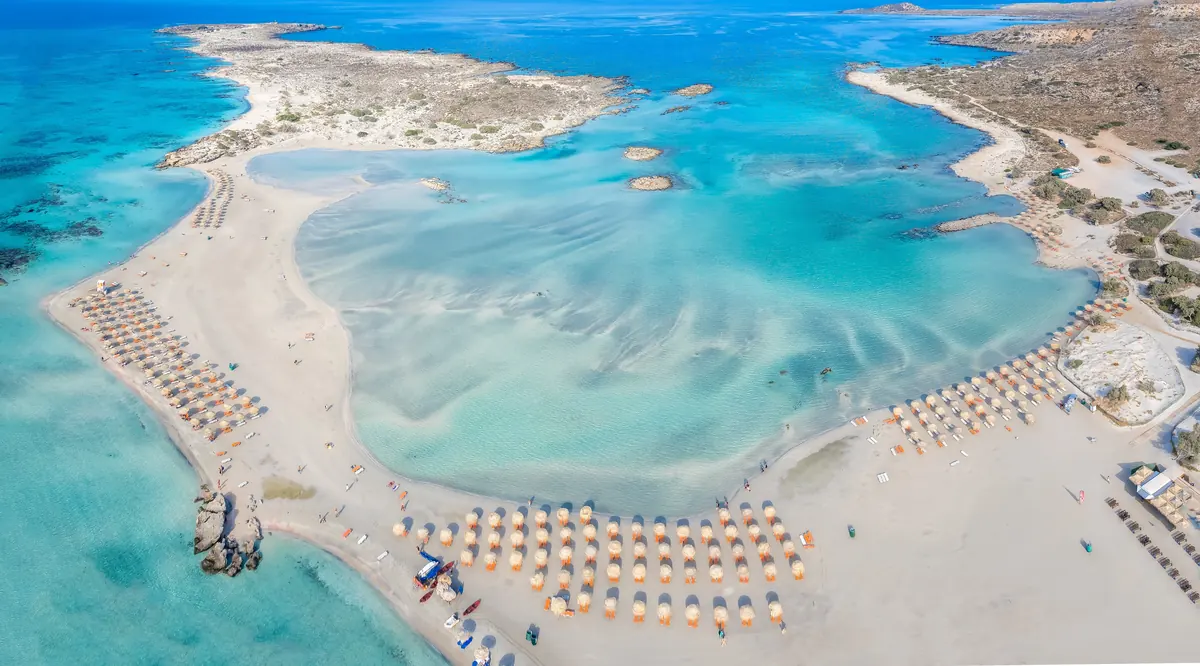 Vacanță charter Creta — lagună turcoaz, hotel all-inclusive, zbor direct
